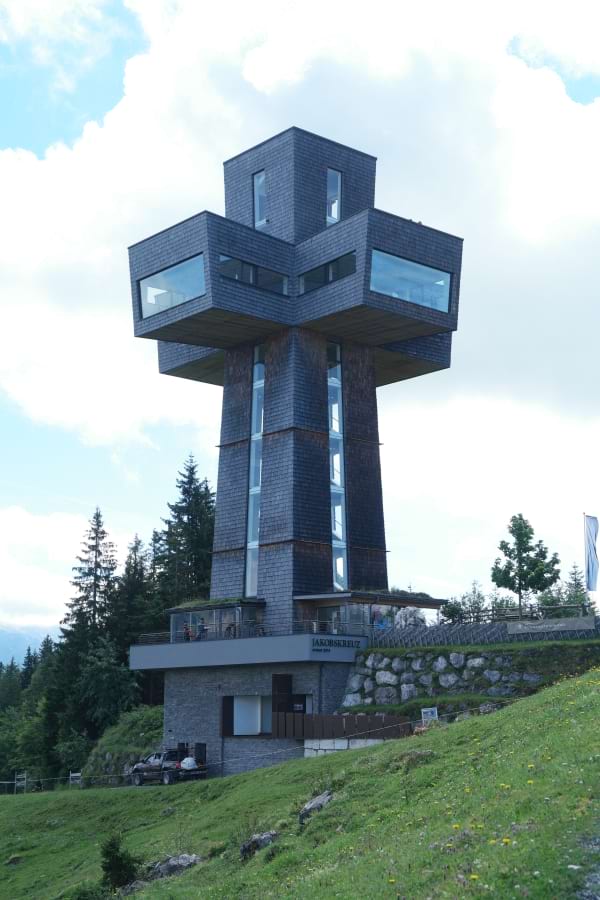 Jakobskreuz, 30 m hoch, begehbar, mit fünf Aussichtsplattformen